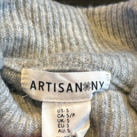 Artisan NY Women’s Small Turtleneck Long Sleeve Sweater Knit Sharkbite Hem - Picture 6 of 7